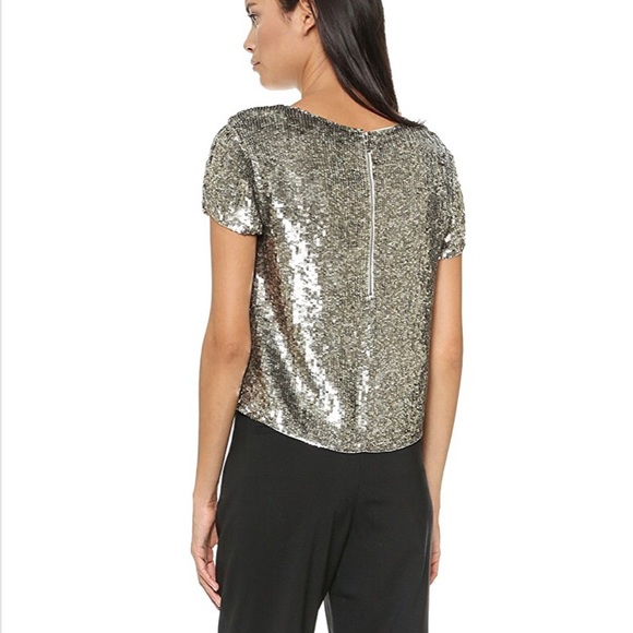 🚨Alice + Olivia Sarita Gold Sequin Crop Top🚨 - Picture 7 of 8
